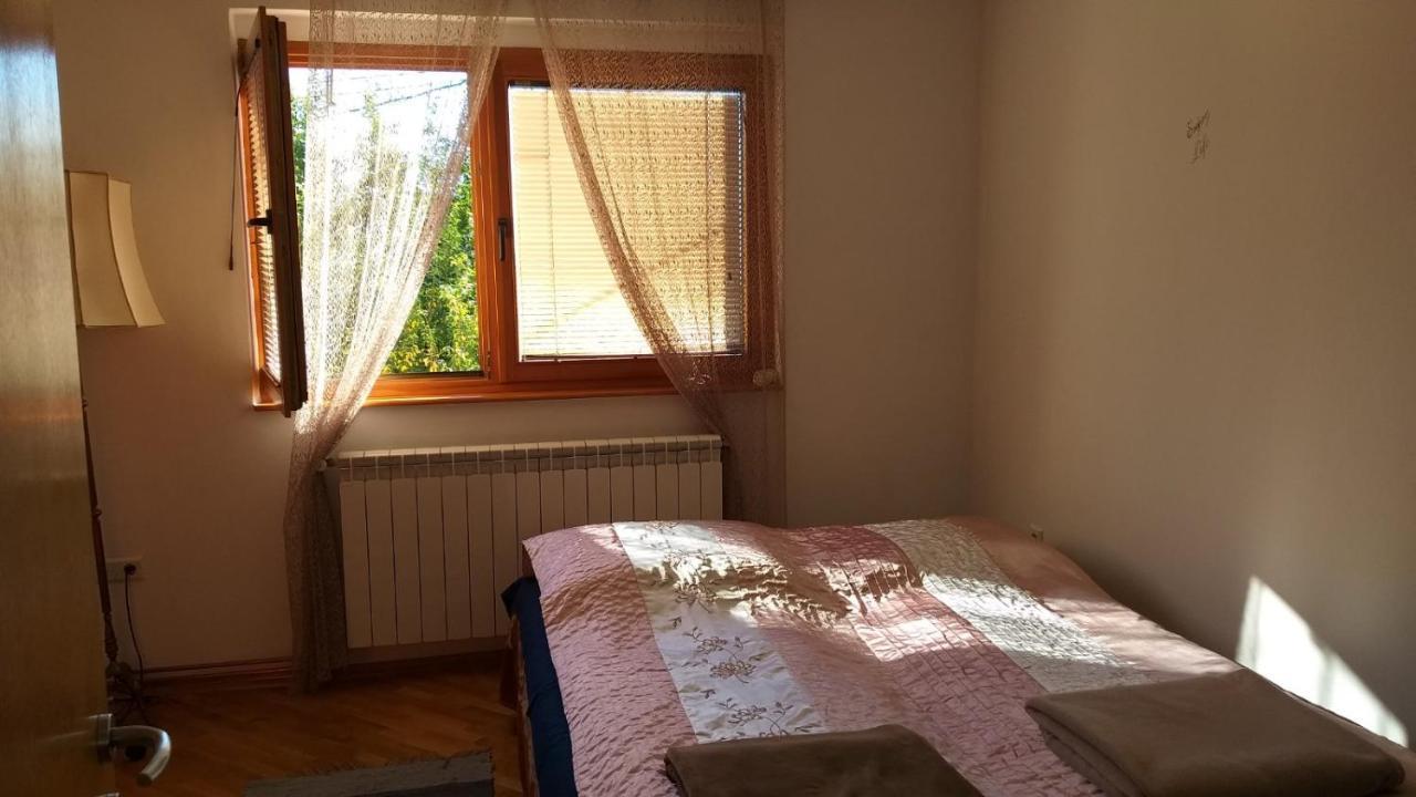 Apartman Sa Garazom I Internetom Sarajewo Zewnętrze zdjęcie